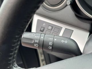 Mazda 3 1.6CRTD DISTINTIVO B AMARILLO