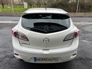 Mazda 3 1.6CRTD DISTINTIVO B AMARILLO