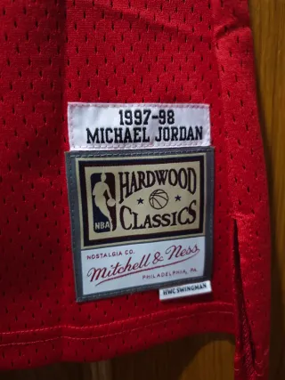 Camiseta Mitchell & Ness, Michael Jordan #23 Bulls