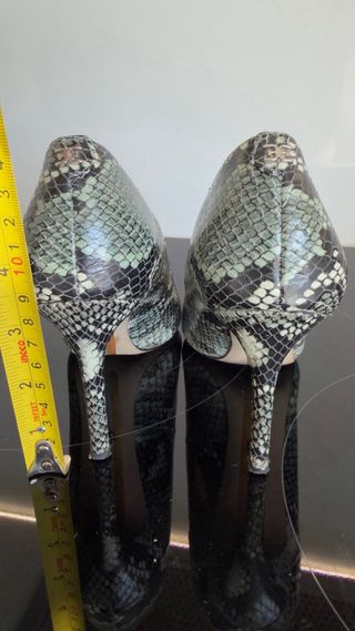 Zapatos de tacón Sam Edelman estampado serpiente
