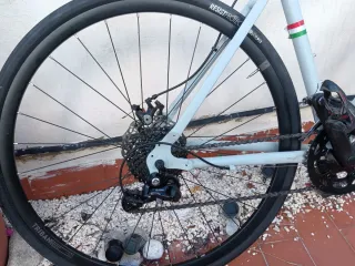 Bicicleta Triban RC120 Carretera/Gravel Gris