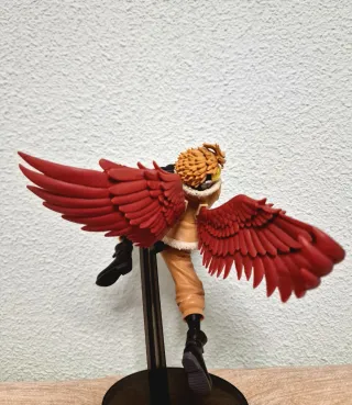 Figura Hawks Amazing Heroes Vol.12 Banpresto+Manga