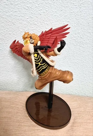 Figura Hawks Amazing Heroes Vol.12 Banpresto+Manga