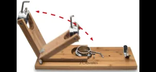 Soporte Jamonero Abatible (3 Claveles).