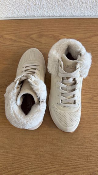 Skechers Uno Mid Hygge Beige con Pelo talla 33,5