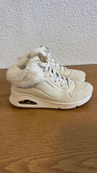 Skechers Uno Mid Hygge Beige con Pelo talla 33,5