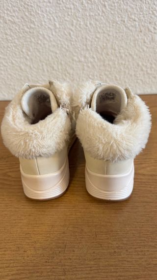 Skechers Uno Mid Hygge Beige con Pelo talla 33,5