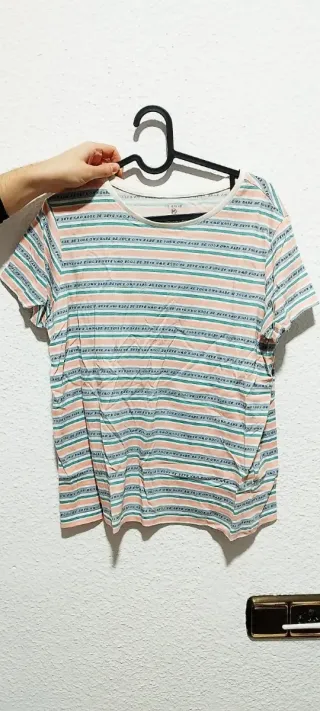 Conjunto de Camisetas para mujer y hombre.