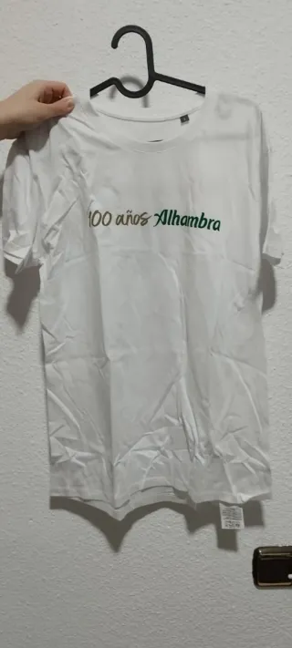 Conjunto de Camisetas para mujer y hombre.