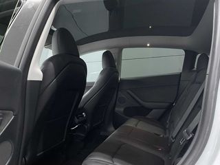 Tesla Model Y RWD 25.200e neto RWD tracción trasera acabado Premium