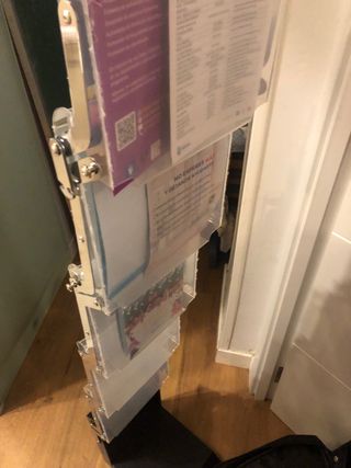 Expositor Revistas/Folletos Plegable DIN-A4