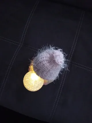 Statuetta bambina inverno luminosa