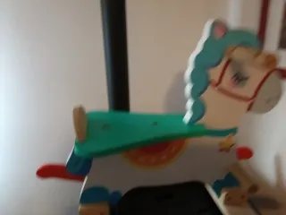 Caballo balancín infantil de madera