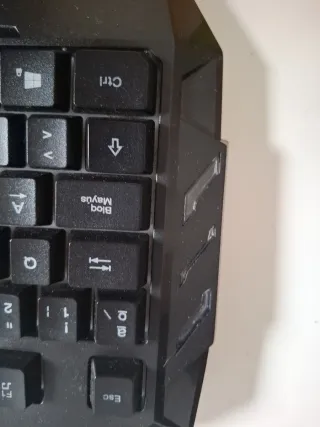 Teclado Deep Gaming Negro RGB