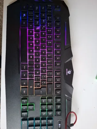 Teclado Deep Gaming Negro RGB