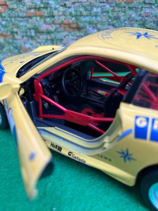 Porsche 911 Carrera (1997) – Bburago – Escala 1:18