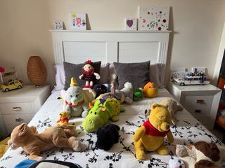 Cama 150cm: Cabecero, 2 Mesitas, Somier y Colchón