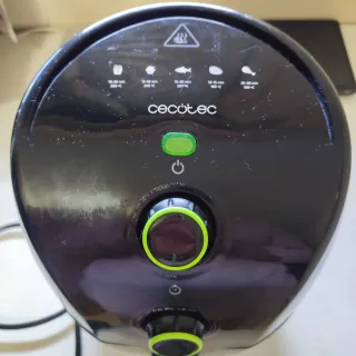 Freidora de aire Cecotec negra