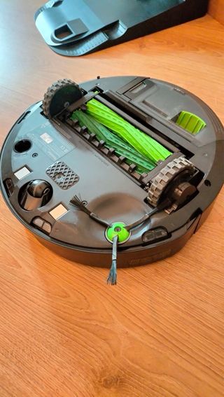 Robot Aspirador Roomba J7+ con Accesorios
