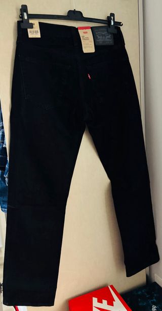 Pantalón vaquero Levi’s 559 negro.NUEVOS a estrena