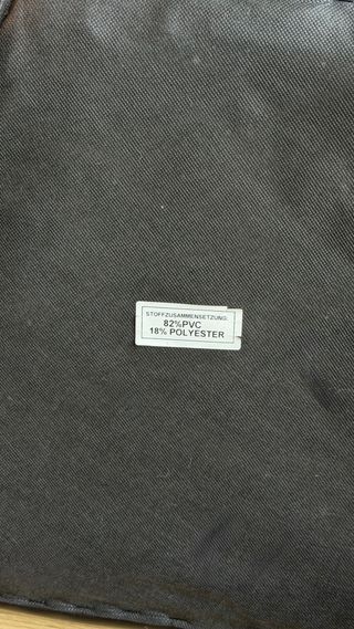 Conjunto de 2 cadeiras em pele castanha e madeira