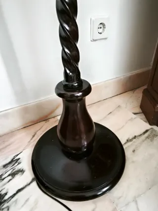 Lámpara de pie sin pantalla(rota)