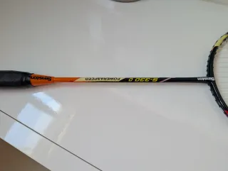 Raqueta de bádminton con funda y volante