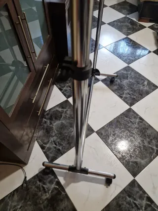 Perchero Metálico y Plástico