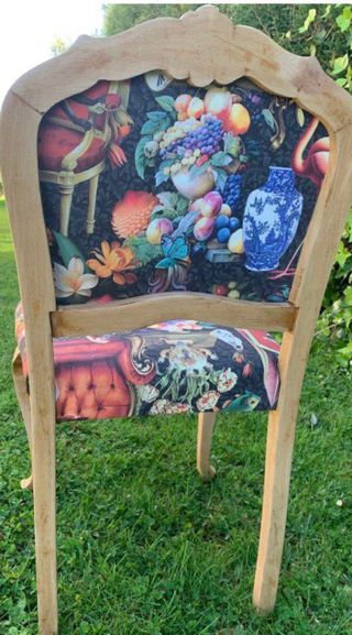 Silla vintage tapizado surrealista