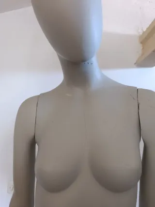 Maniquí mujer cuerpo completo