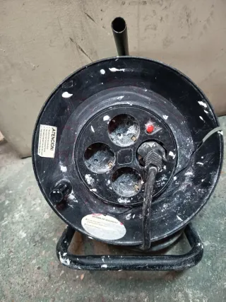 Herramientas y utensilios variados.