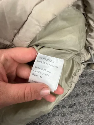 ¡¡OFERTA!! Talla M Chaleco Jack & Jones