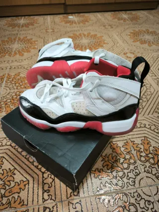 Zapatos Jordan Jumpman Two talla 37.5