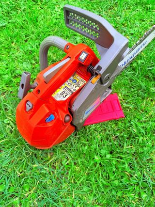 Motosierra de poda Husqvarna T435