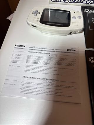 Nintendo Game Boy Advance Bianco