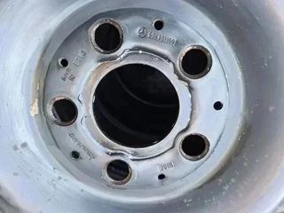 Mercedes Vito 215 65 R15 - Rueda de repuesto