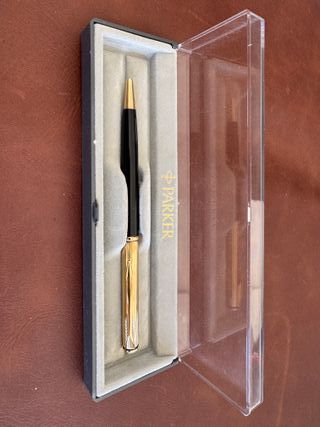 Bolígrafo Parker Chapado en Oro