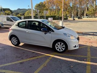 Peugeot 208 2015