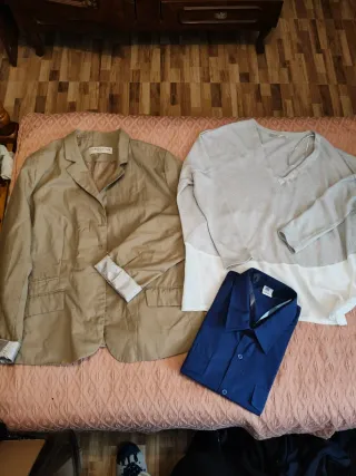 Lote de ropa de más de 20 kilos de peso