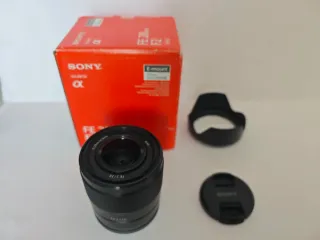 Sony FE 28mm F2 Objetivo,muy nuevo