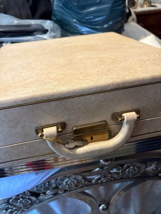 Máquina de escribir Olivetti Studio de Luxe