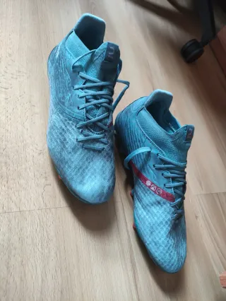 Botas Fútbol Viralto III FG Flamingo