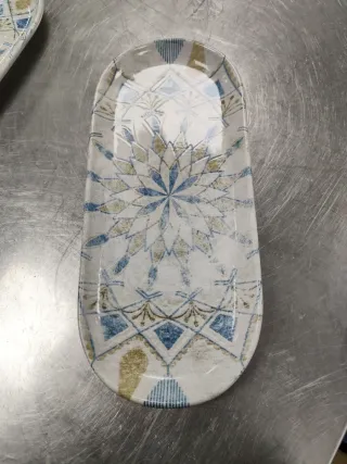 Bandeja ovalada de porcelana