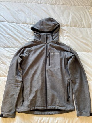 Chaqueta Columbia Gris con Capucha