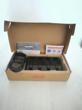 Cargador SRAM 4 Baterías AXS