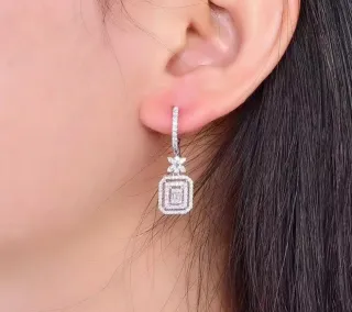 Pendientes 3 modelos plateados y dorados.