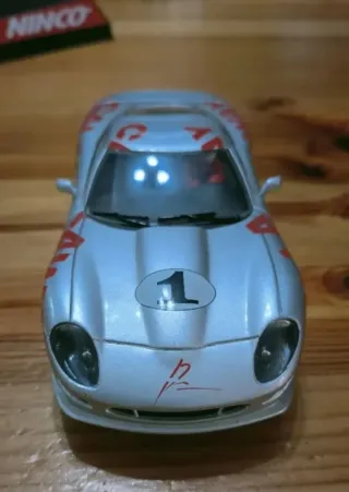 Coche Scalextric Ninco Callaway