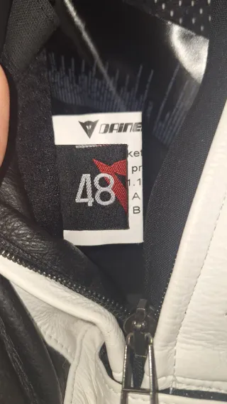 Mono Moto Dainese Yu Lady Blanco/Negro