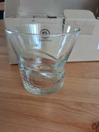 Juego 6 Vasos Diseño Dorado