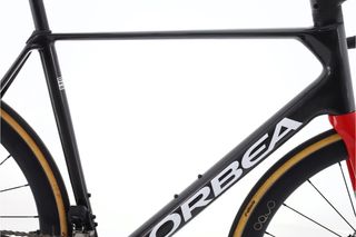 Orbea Orca Aero M10i Lotto Dstny Di2 12V (carretera) t.56 Reacondicionada